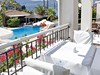 Balkon hotelového pokoje